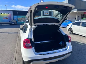Mercedes-Benz GLA 180, снимка 6