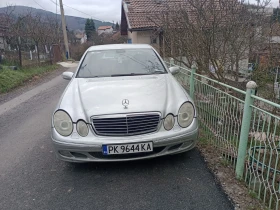 ������ Mercedes-Benz E 270