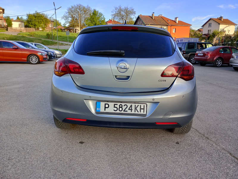 Opel Astra 1.7cdti, снимка 8 - Автомобили и джипове - 46413875
