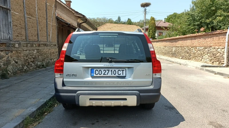 Volvo Xc70 XC70 2.4D, снимка 3 - Автомобили и джипове - 47529497