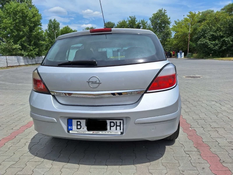 Opel Astra 1.7 CDTI, снимка 5 - Автомобили и джипове - 48263400