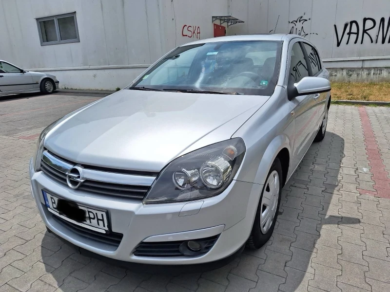 Opel Astra 1.7 CDTI, снимка 2 - Автомобили и джипове - 48263400