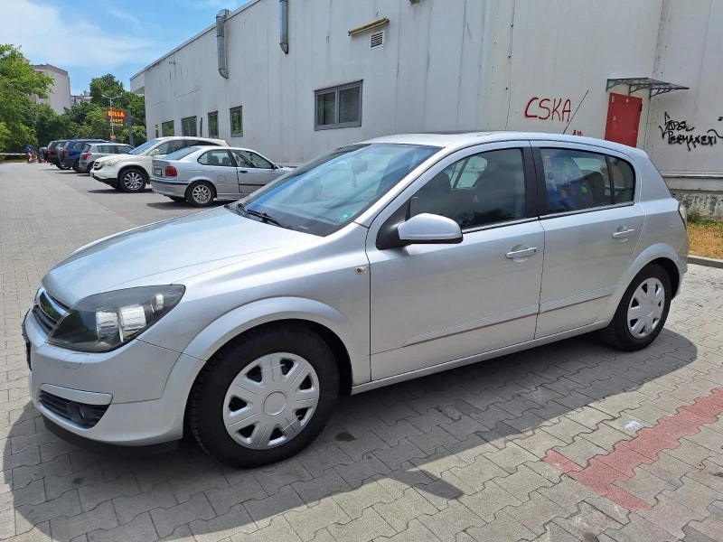 Opel Astra 1.7 CDTI, снимка 3 - Автомобили и джипове - 48263400