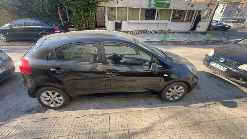 Kia Rio, снимка 5 - Автомобили и джипове - 48852377