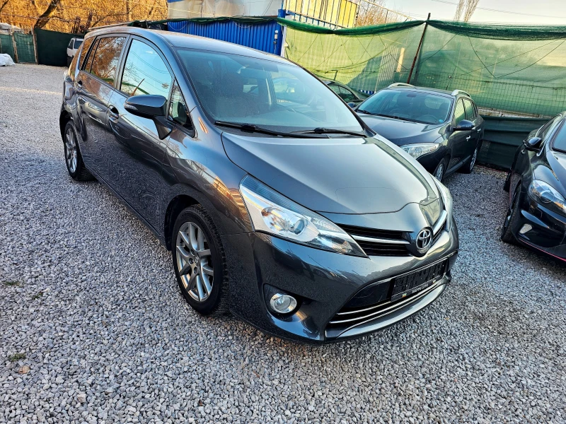 Toyota Verso 2.2D-150kc-6+ 1, снимка 2 - Автомобили и джипове - 48963088