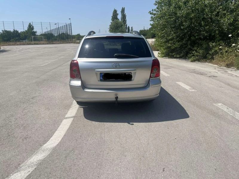 Toyota Avensis 2.0, снимка 8 - Автомобили и джипове - 51132683