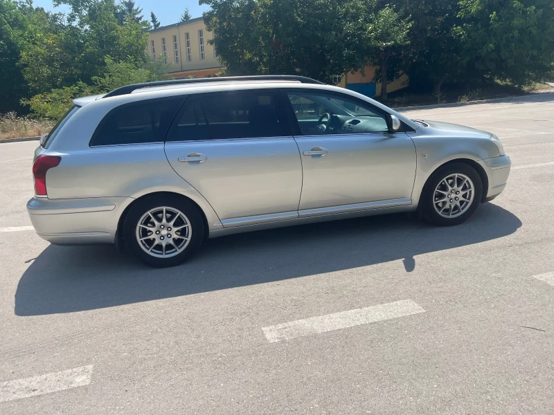 Toyota Avensis 2.0, снимка 7 - Автомобили и джипове - 51132683