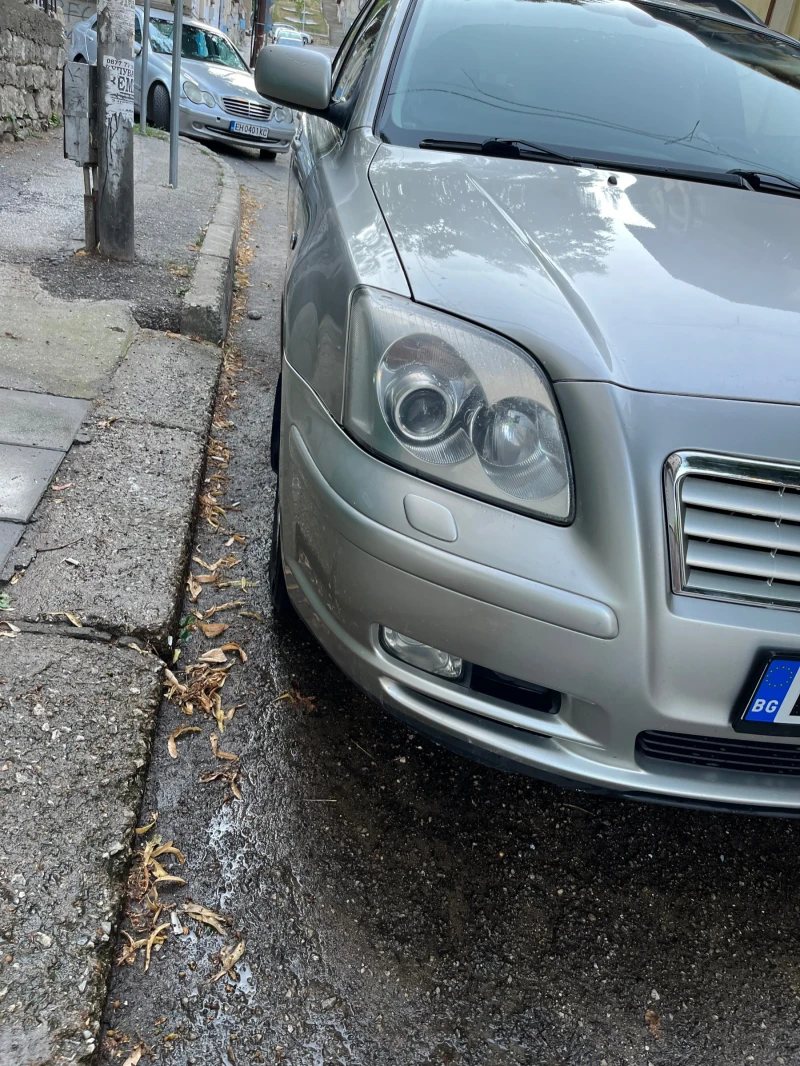 Toyota Avensis 2.0, снимка 2 - Автомобили и джипове - 51132683