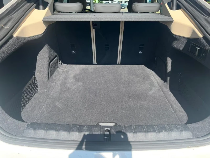 BMW i4 eDrive40/340HP/GRAN-COUPE/MEMO/AHK/CAM/NAVI/257g, снимка 13 - Автомобили и джипове - 51580507