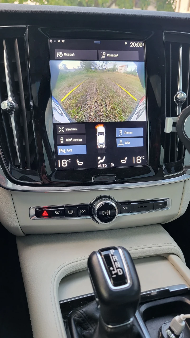 Volvo S90  T6 AWD, снимка 13 - Автомобили и джипове - 52269951