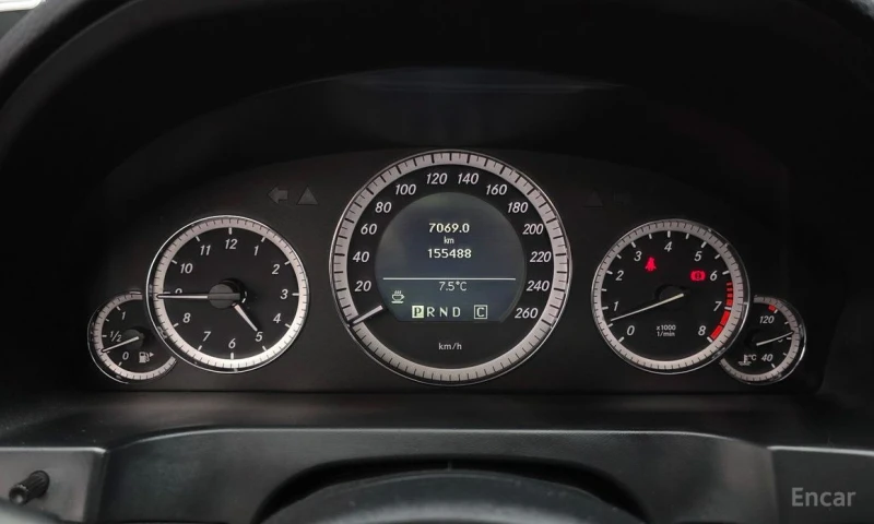 Mercedes-Benz E 350, снимка 8 - Автомобили и джипове - 53004972