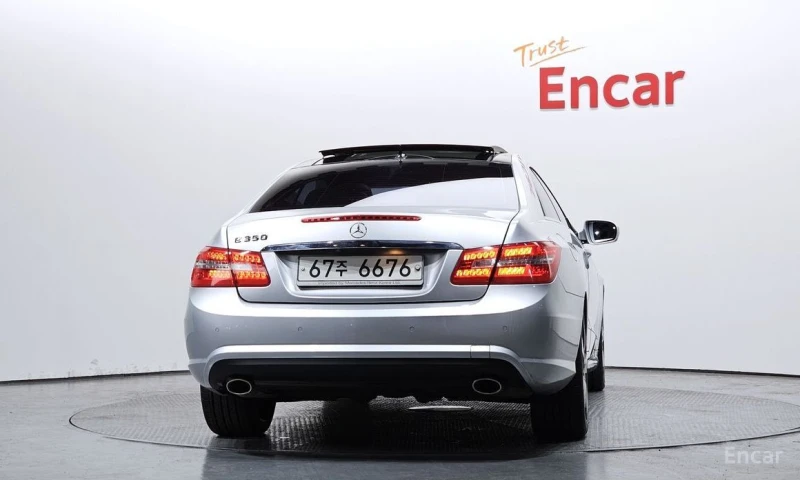 Mercedes-Benz E 350, снимка 4 - Автомобили и джипове - 53004972