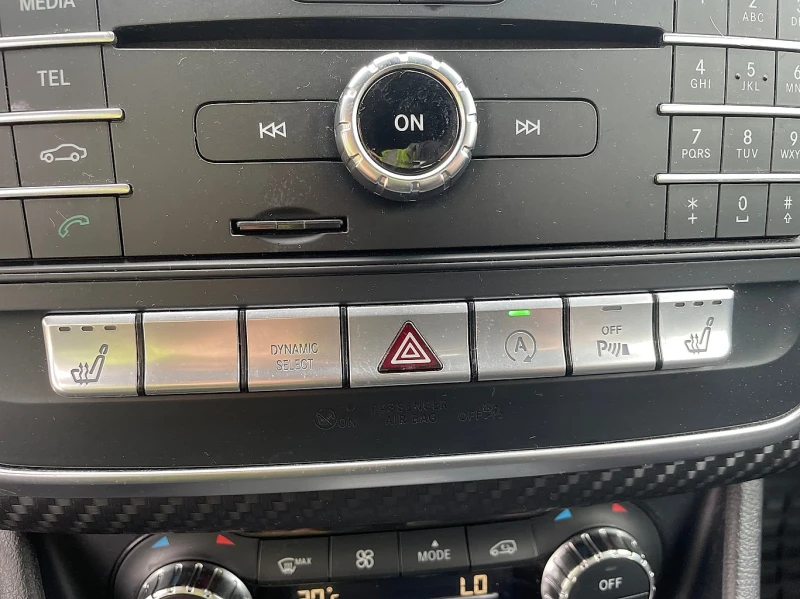 Mercedes-Benz A 180 AMG PACK - пилотна кола, снимка 17 - Автомобили и джипове - 53050987