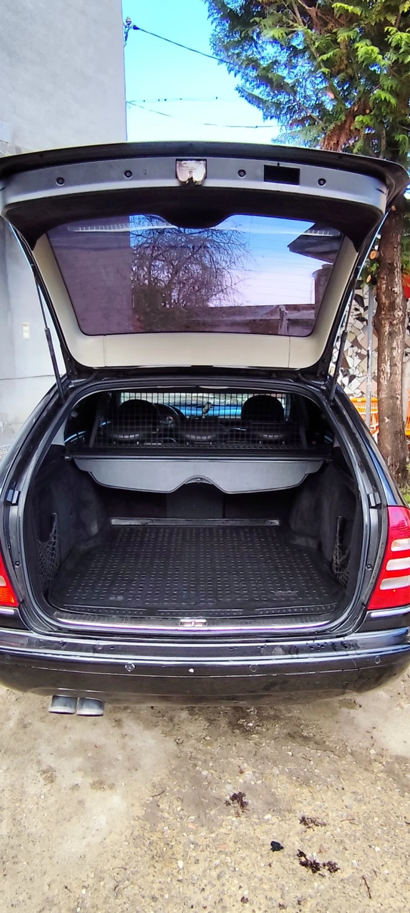 Mercedes-Benz C 320 CDI/7G/V6 AMG Pack, снимка 16 - Автомобили и джипове - 53057372