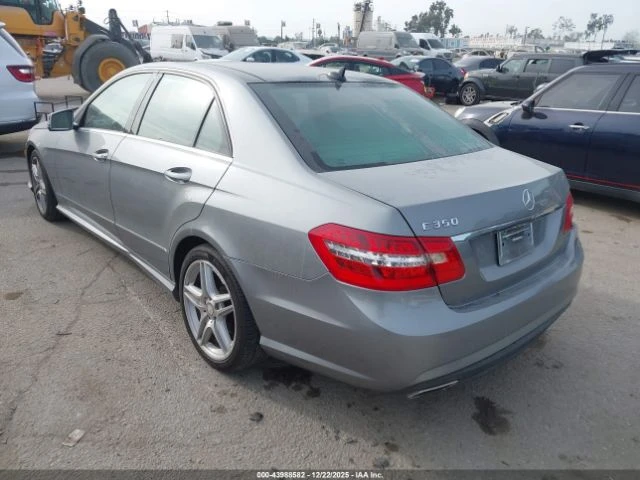 Mercedes-Benz E 350 Подгреви* Памет на седалките* Камера* Двойна пано, снимка 3 - Автомобили и джипове - 53245018