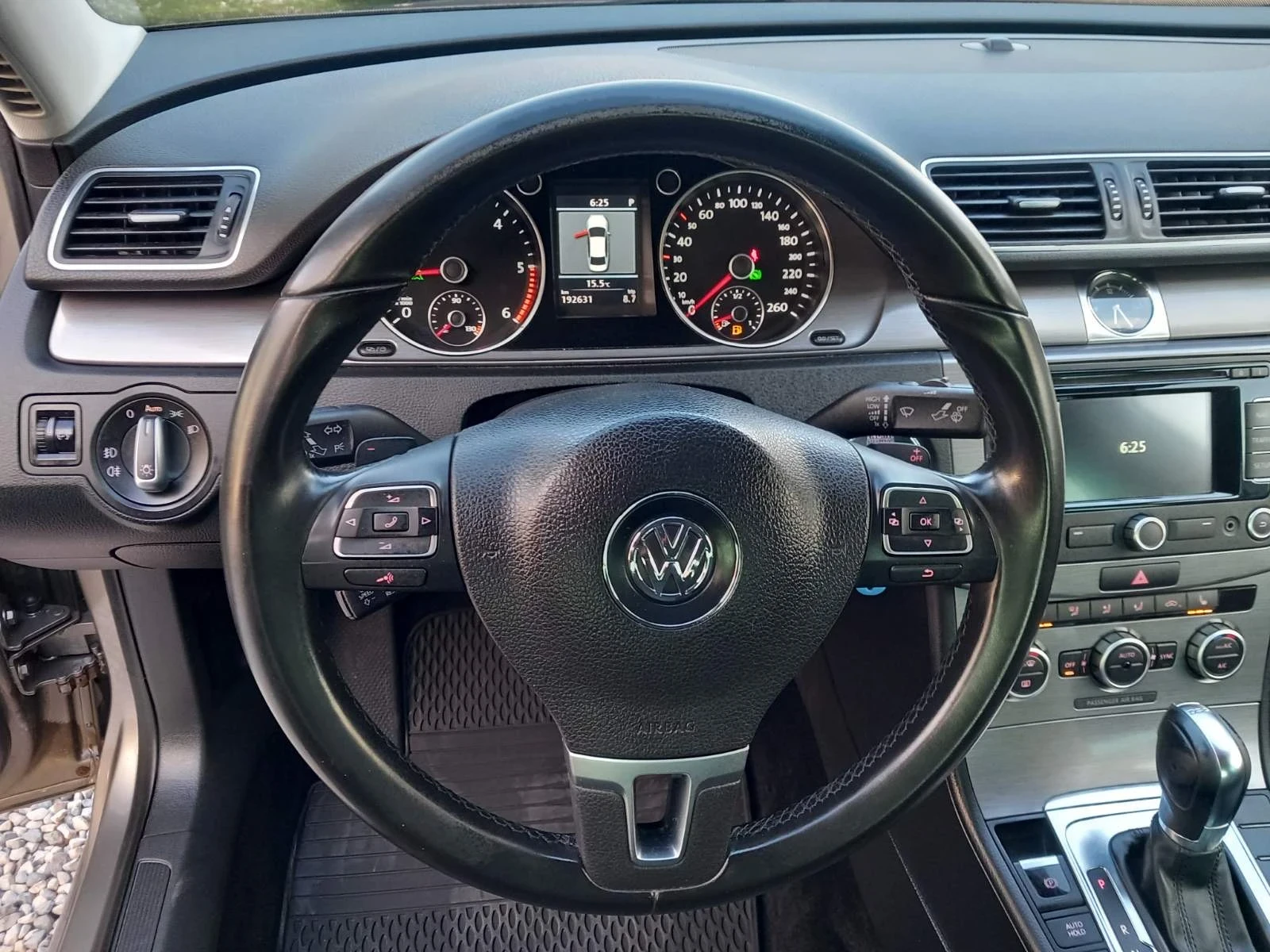 VW Passat 2.0TDI - изображение 9