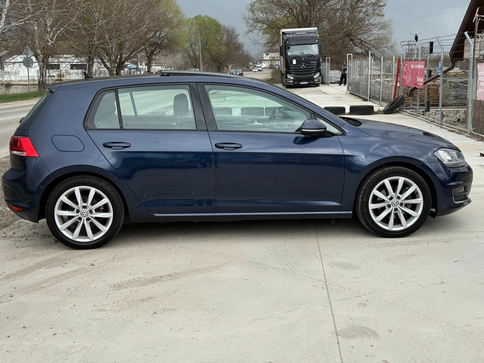 VW Golf 2.0 TDI Highline/DSG/Навигация/Шибедах/Лизинг - изображение 3