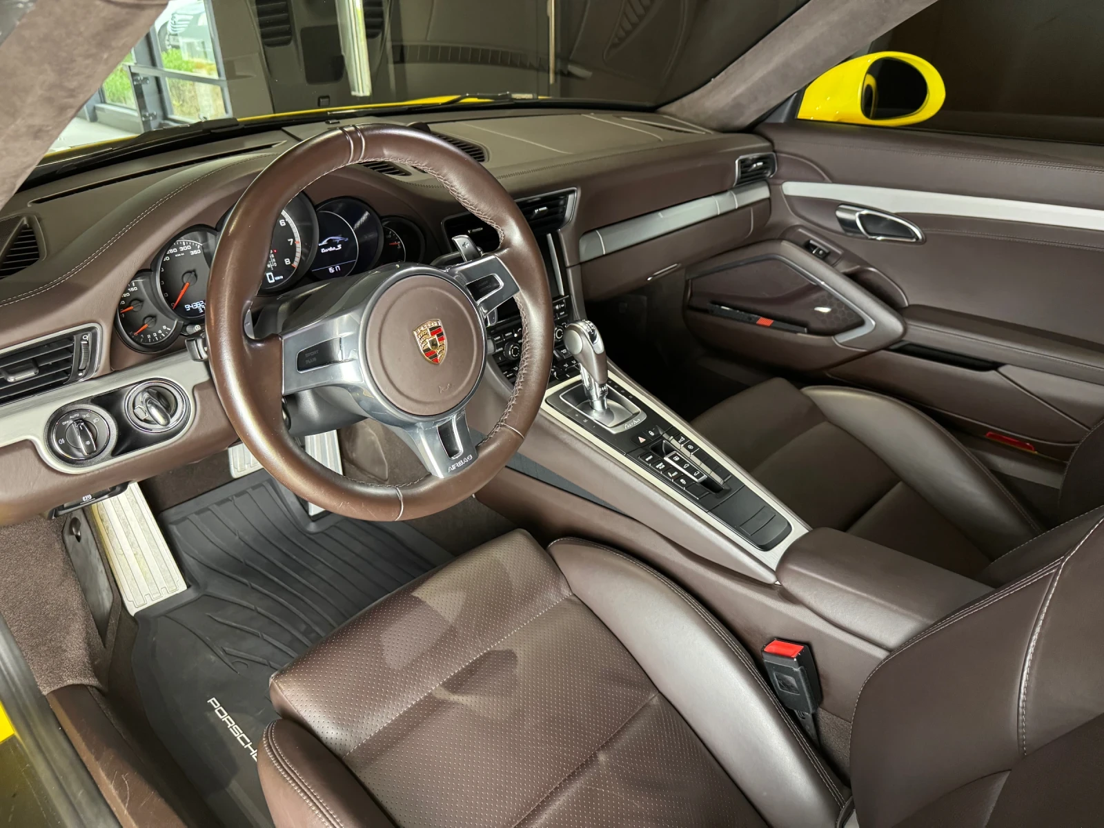 Porsche 911 Turbo S - изображение 7