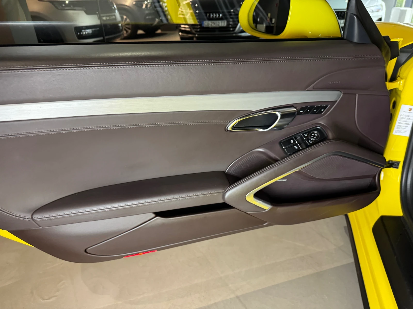 Porsche 911 Turbo S - изображение 8