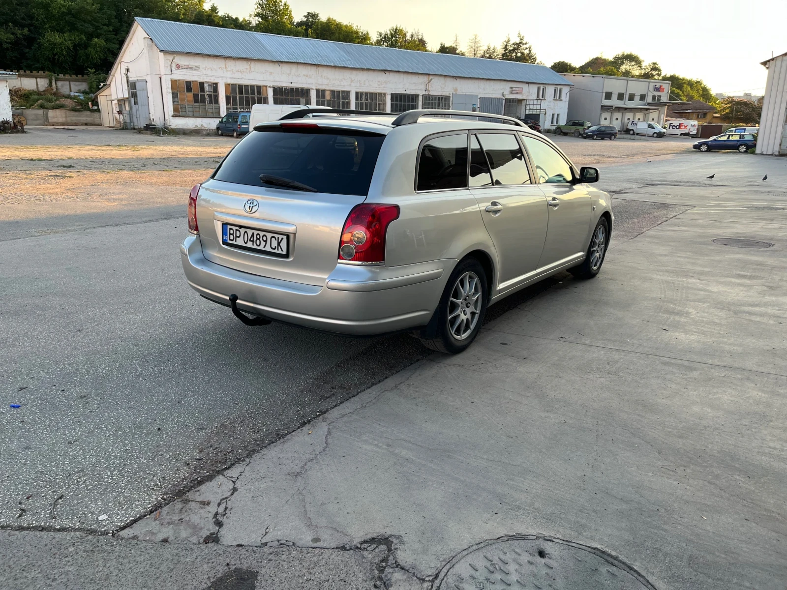 Toyota Avensis 2.0 - изображение 4