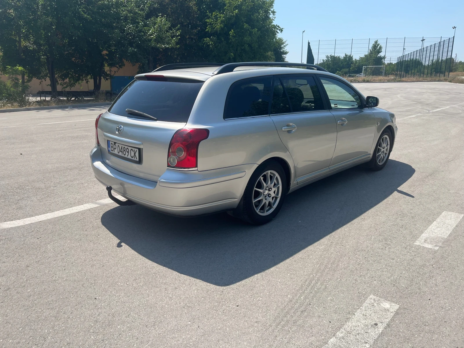 Toyota Avensis 2.0 - изображение 8