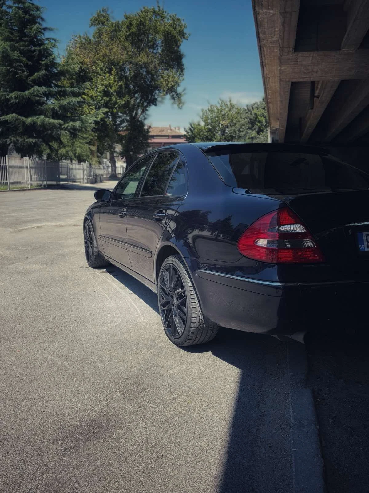 Mercedes-Benz E 270  - изображение 3