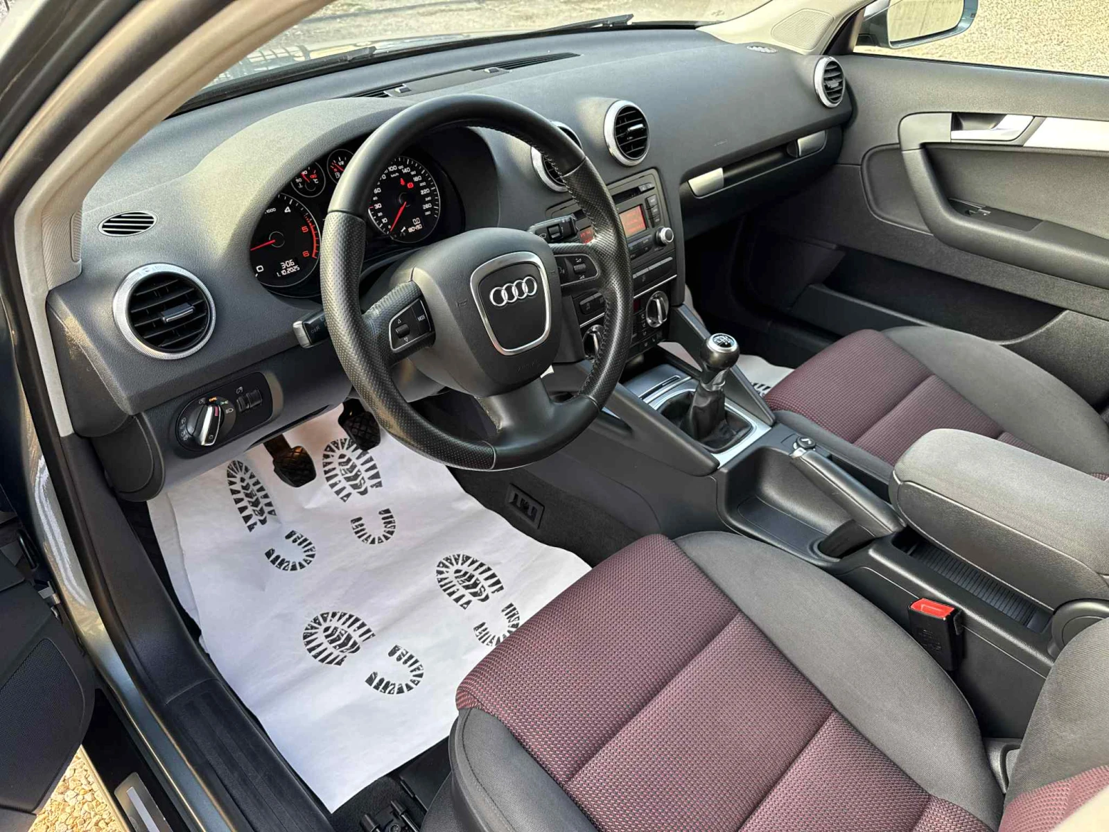 Audi A3 1.6TDI* SPORTBACK* EURO5* TOP - изображение 9