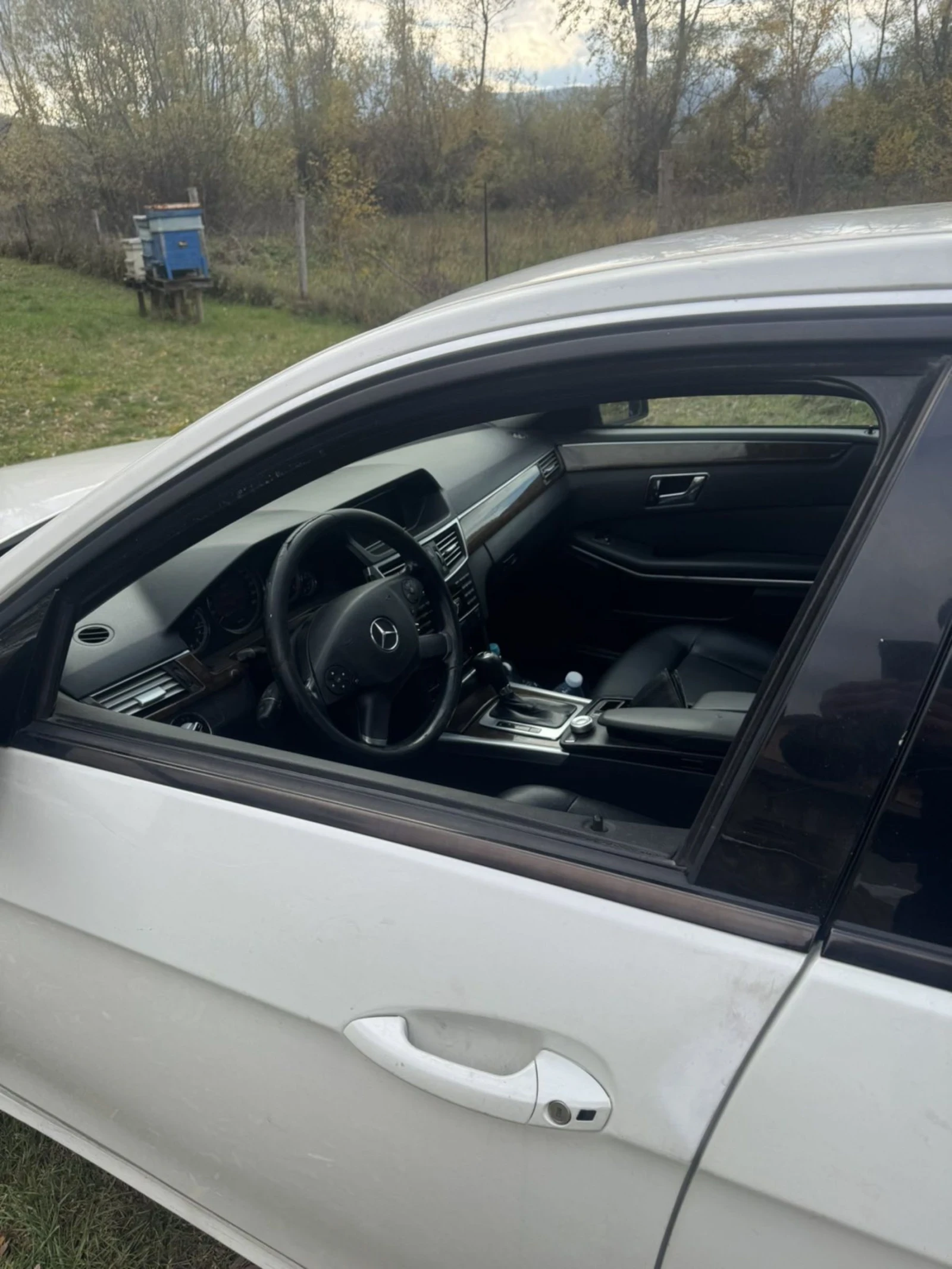 Mercedes-Benz E 200  - изображение 5