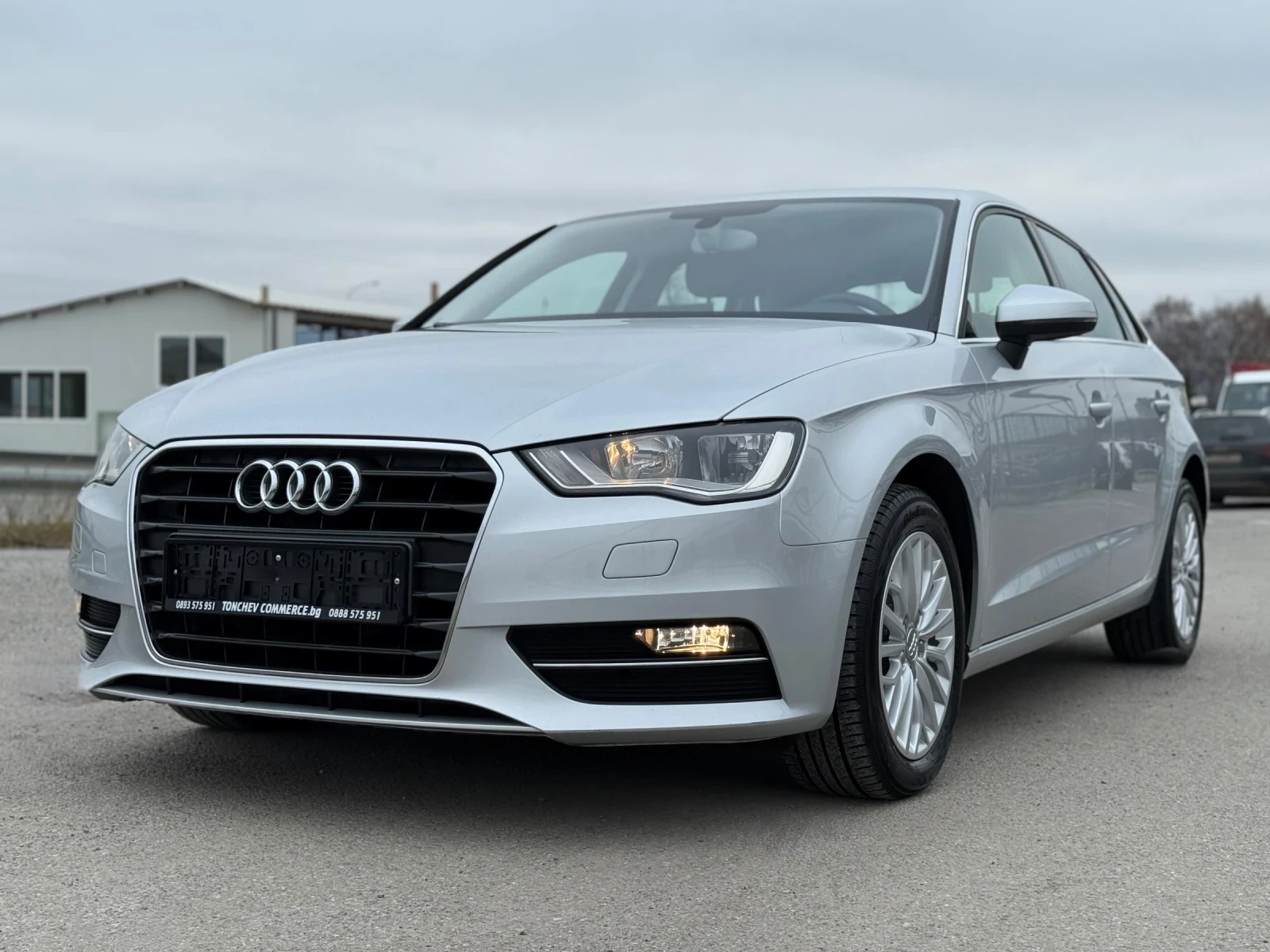 Audi A3 1.6-TDI-NEW-6-speed-EURO-5B-TOP-KLIMATRONIK - изображение 3