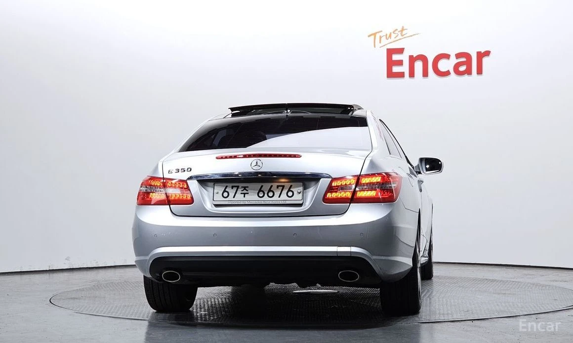 Mercedes-Benz E 350  - изображение 4