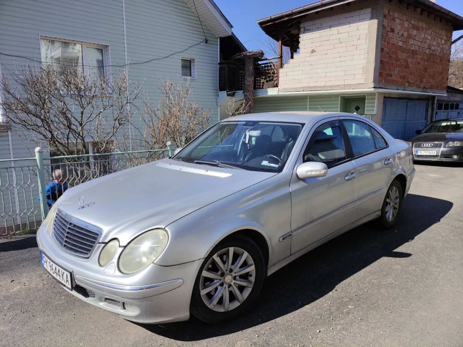Mercedes-Benz E 270, снимка 3 - Автомобили и джипове - 53664889