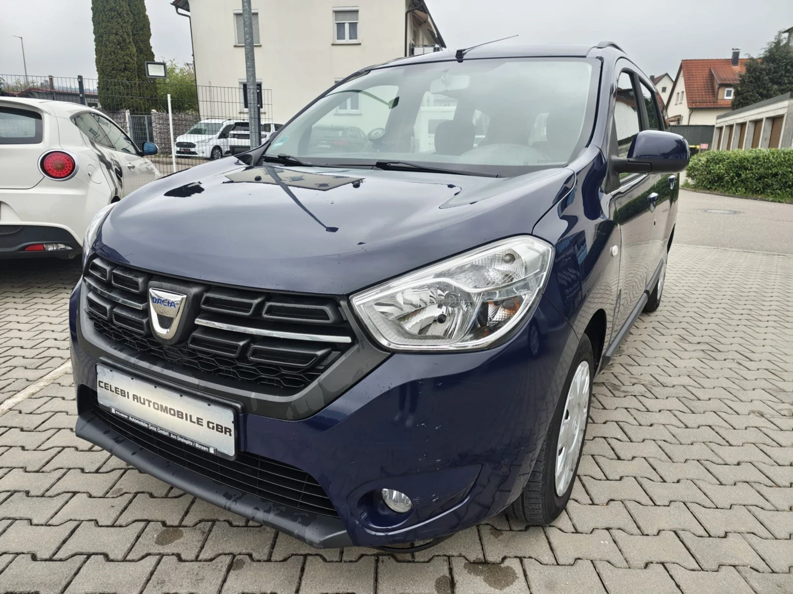 Dacia Lodgy 1.6-102�� 6+ 1 | Mobile.bg � ����������� 1