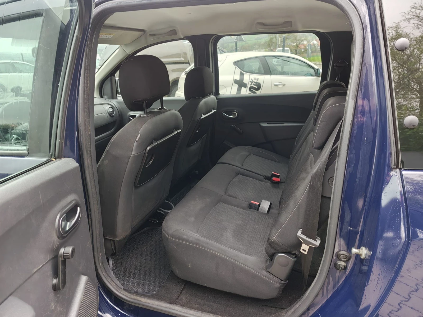 Dacia Lodgy 1.6-102�� 6+ 1 | Mobile.bg � ����������� 10