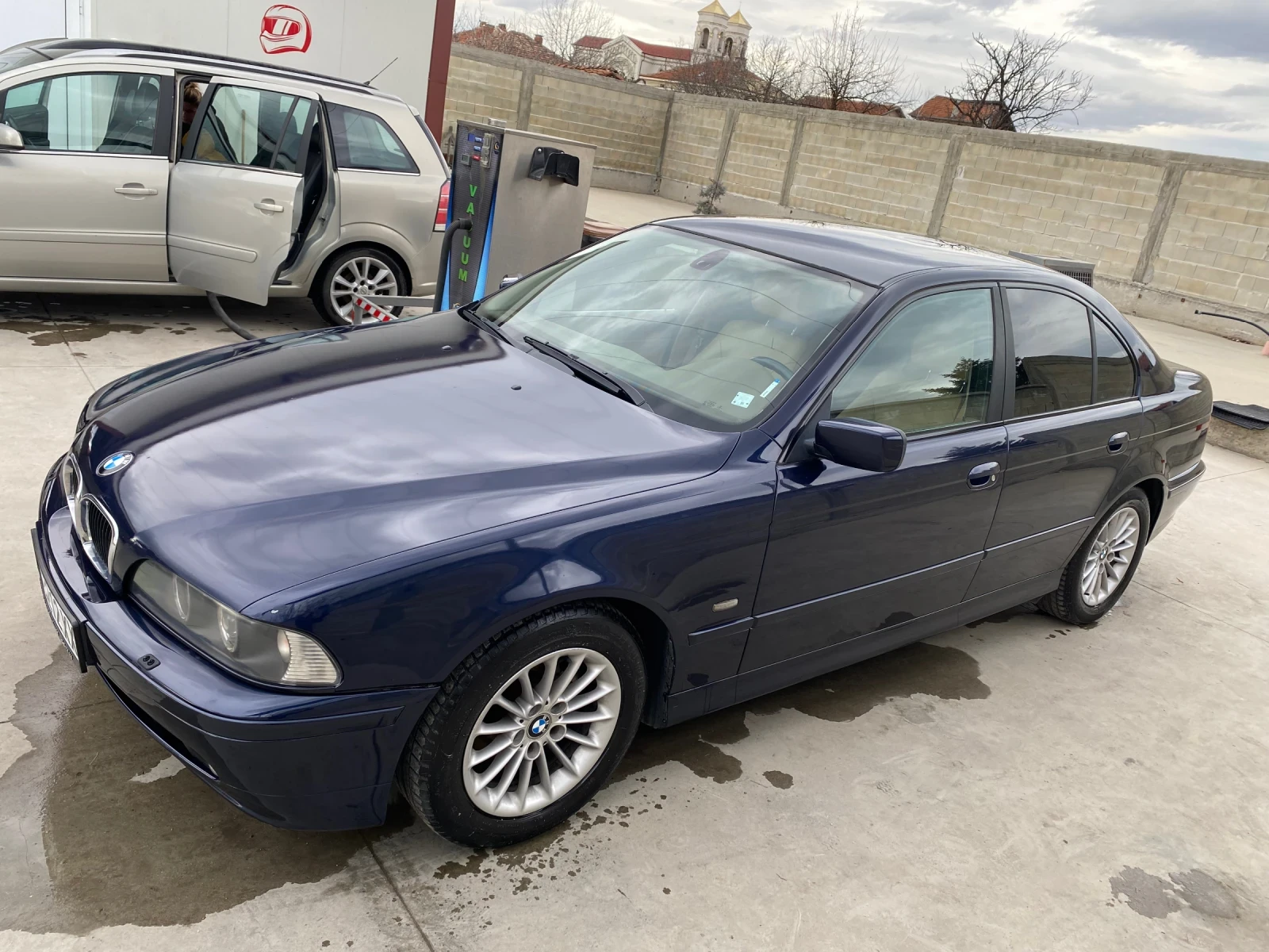 BMW 525, снимка 2 - Автомобили и джипове - 54359495