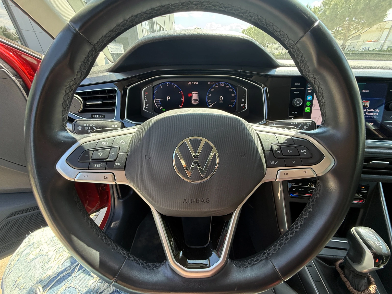 VW Taigo  1.0 TSI OPF бензин / 1.0l / 81кВт/ 110к.с / 7DSG, снимка 5 - Автомобили и джипове - 54593752