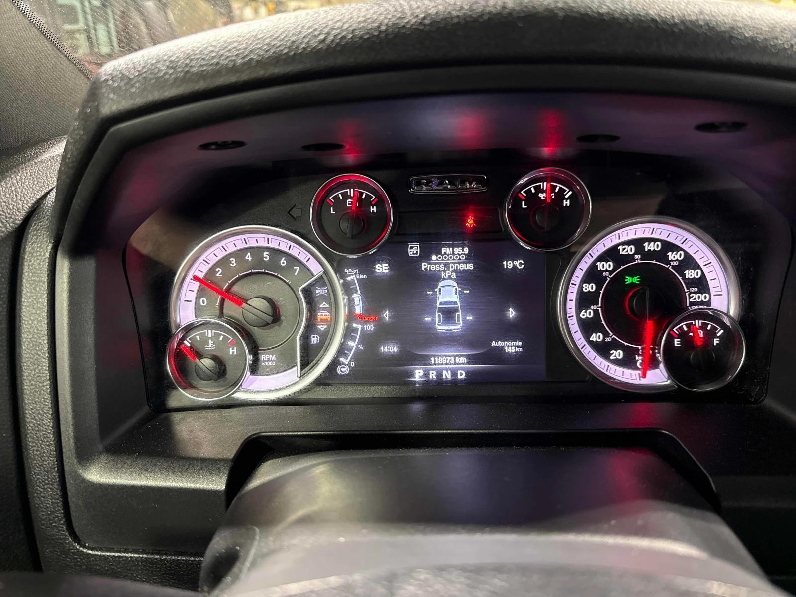 Dodge Avenger 5.7L 8cyl 4WD | Mobile.bg � ����������� 8