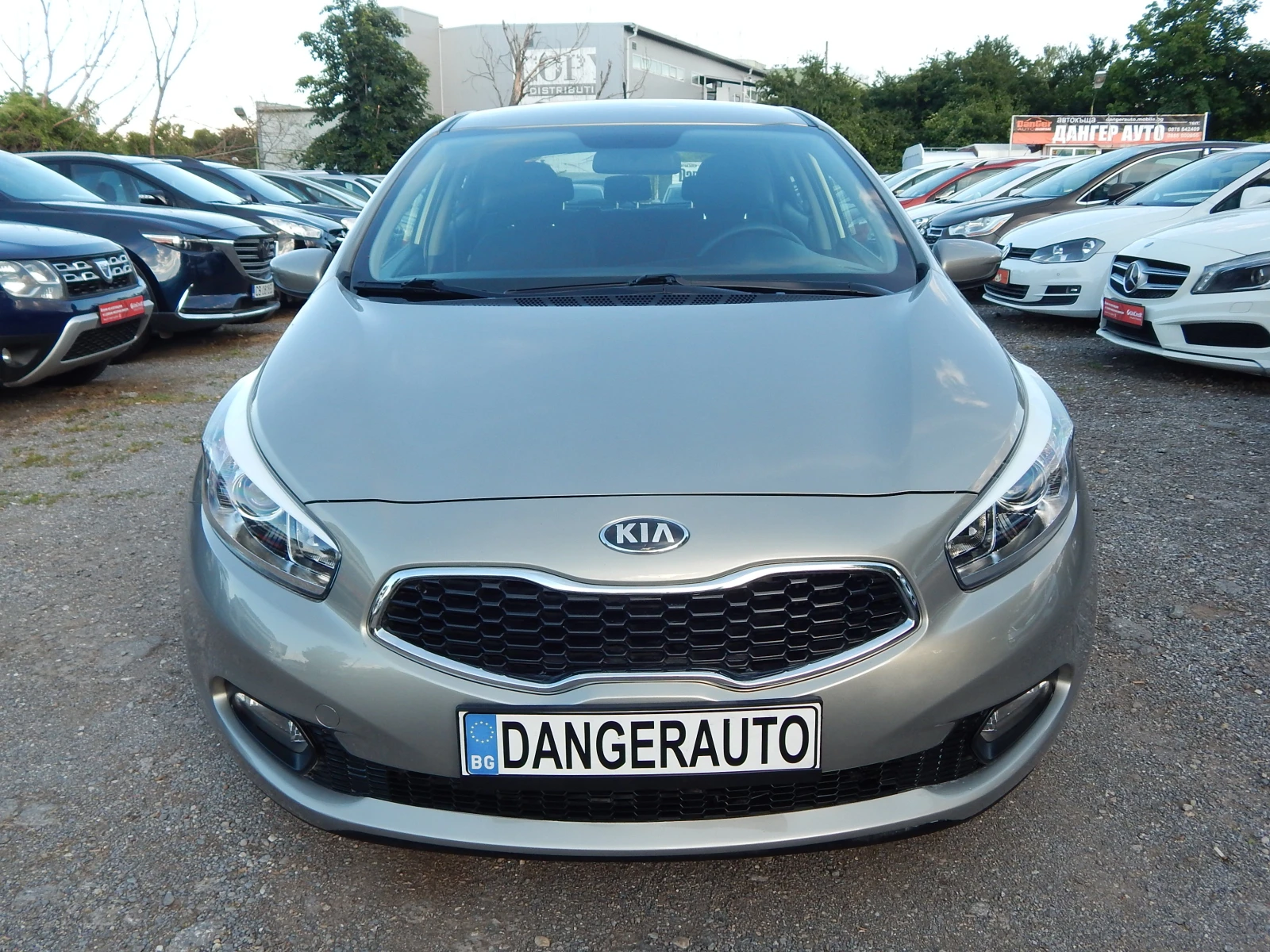 Kia Ceed 1.4CRDI* 90k.* 6скорости* EURO5B* , снимка 2 - Автомобили и джипове - 54961598