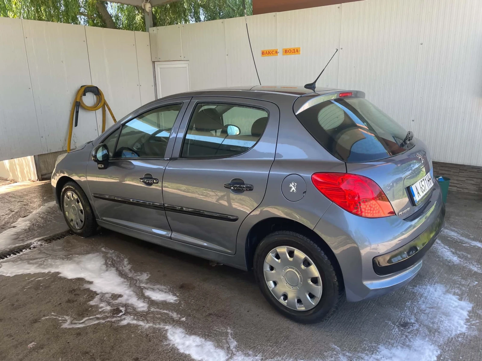 Peugeot 207