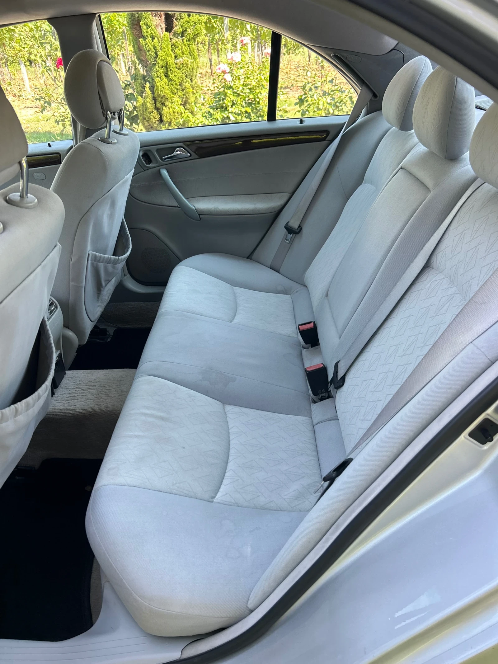 Mercedes-Benz C 220 CDI, снимка 9 - Автомобили и джипове - 55117843