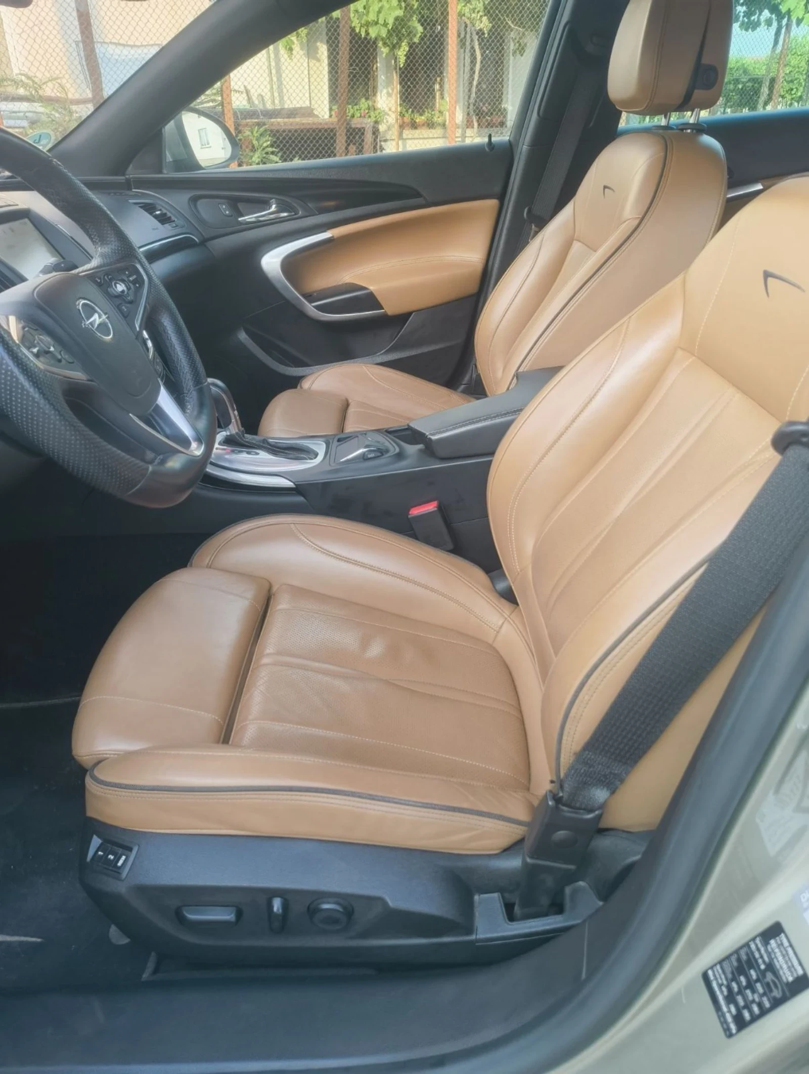 Opel Insignia, снимка 8 - Автомобили и джипове - 55339339