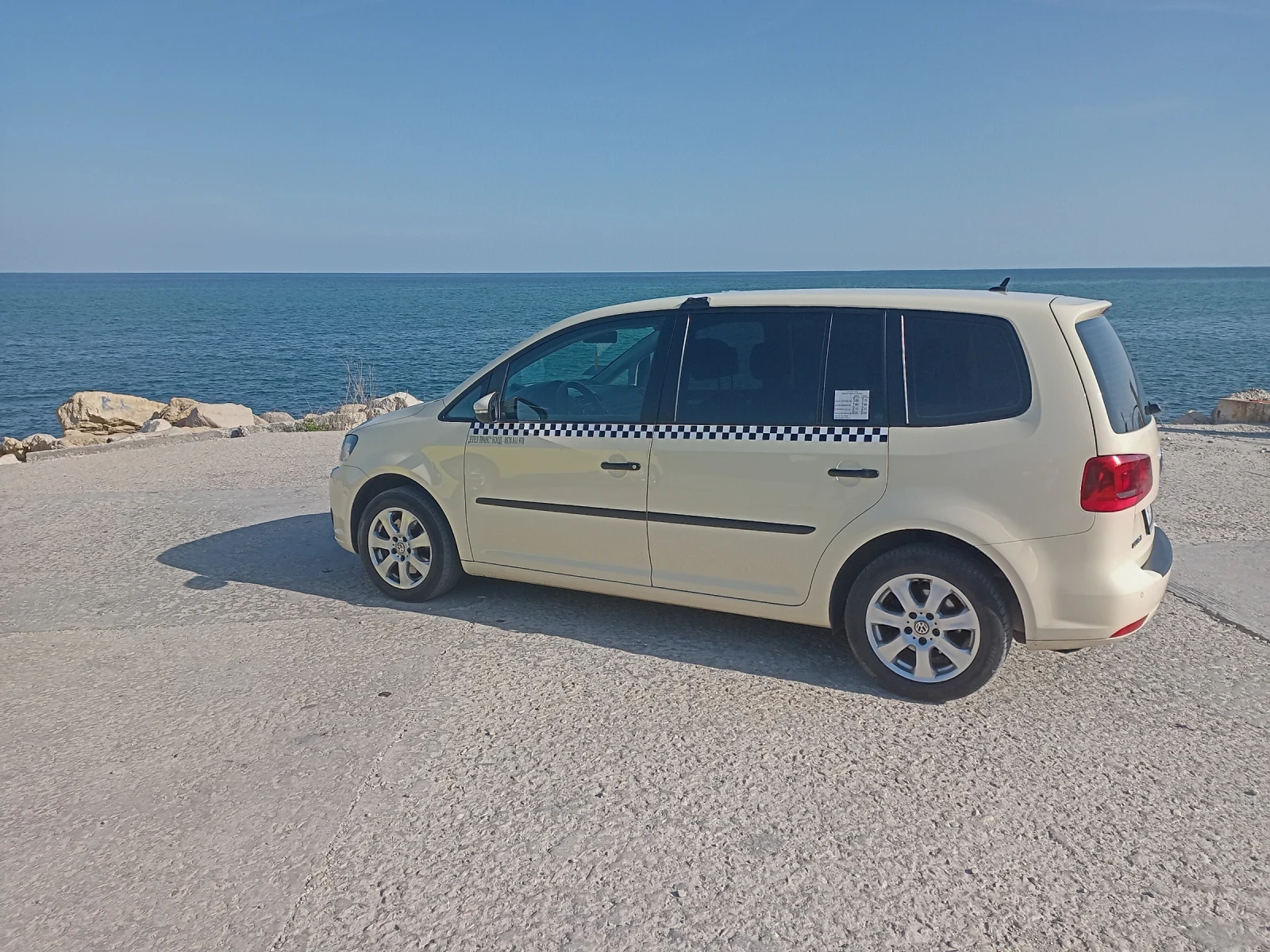 VW Touran 1, 4 TSI ecofuel, снимка 4 - Автомобили и джипове - 55388409
