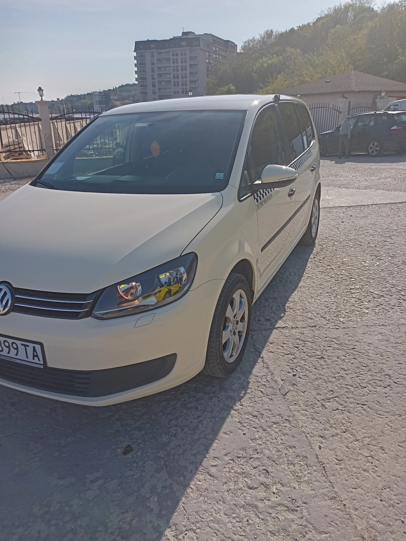 VW Touran 1, 4 TSI ecofuel, снимка 3 - Автомобили и джипове - 55388409