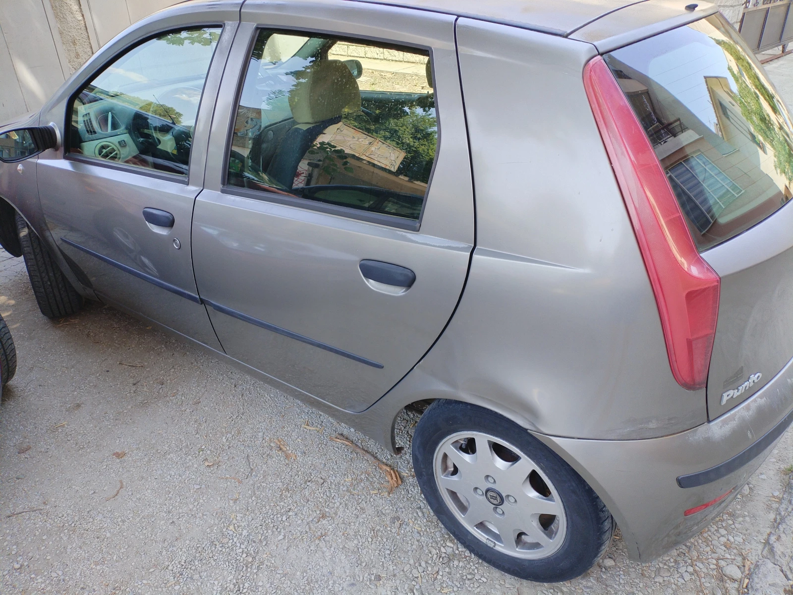 Fiat Punto 1.2 16V, снимка 4 - Автомобили и джипове - 55425524