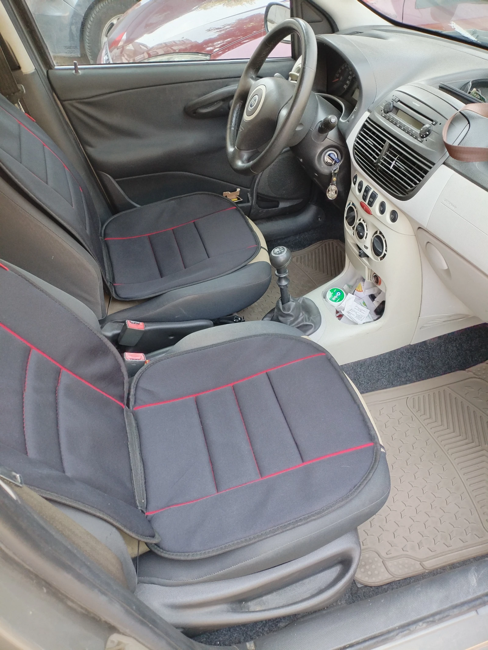Fiat Punto 1.2 16V, снимка 5 - Автомобили и джипове - 55425524