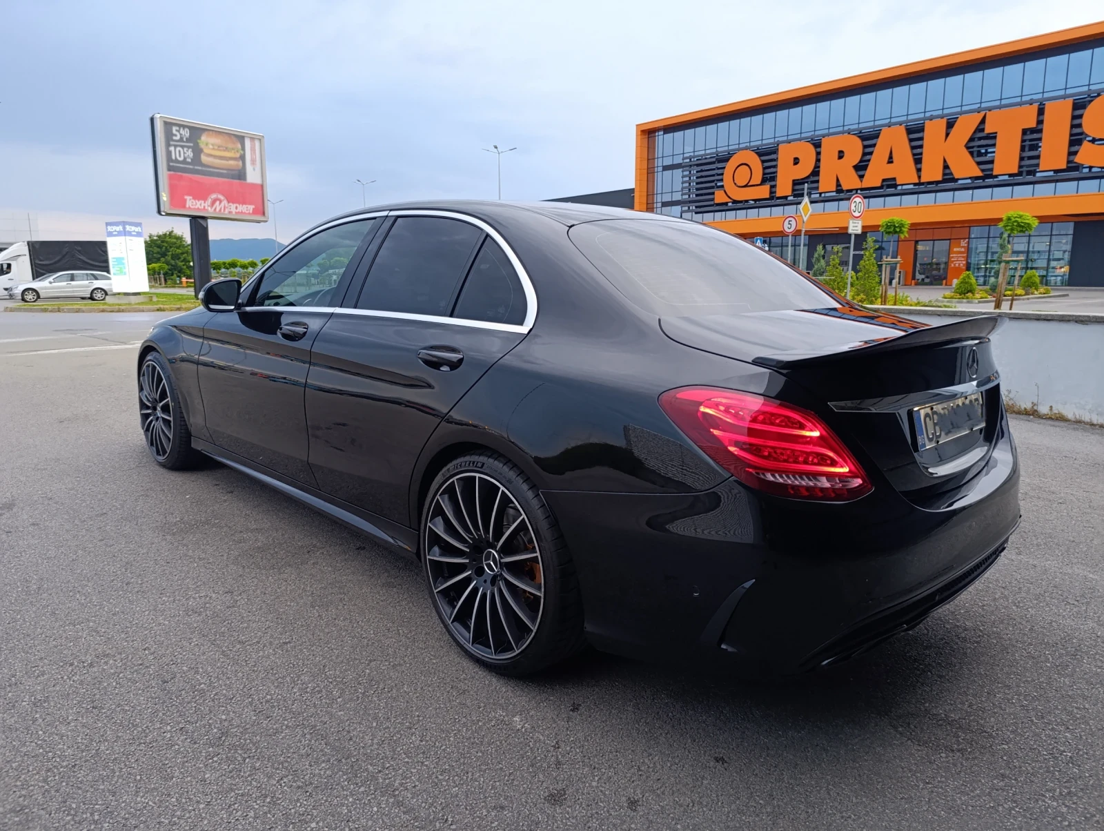 Mercedes-Benz C 220 AMG pack, снимка 3 - Автомобили и джипове - 55656233
