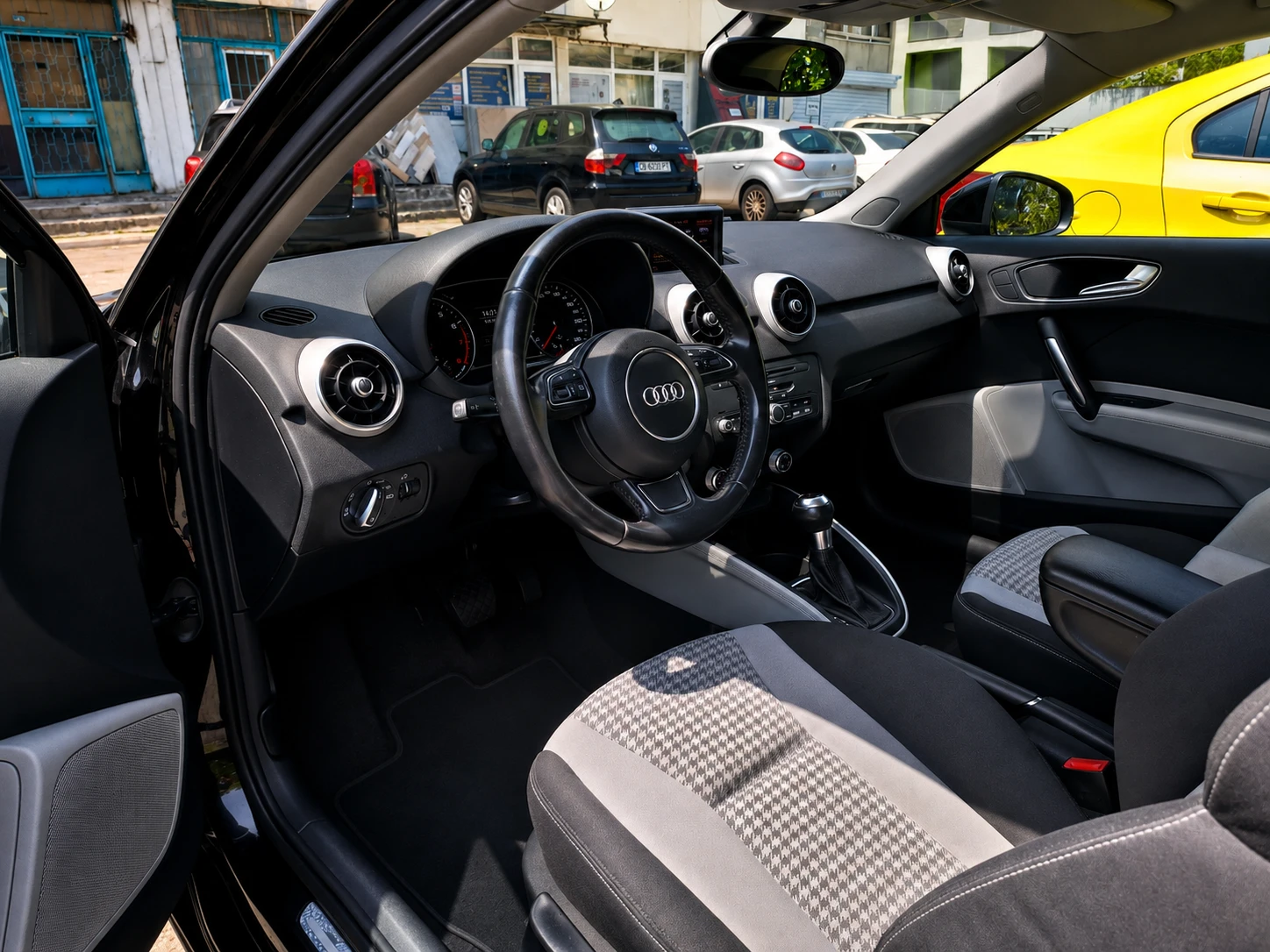 Audi A1 1.4 TFSI S-tronic, снимка 4 - Автомобили и джипове - 56164632