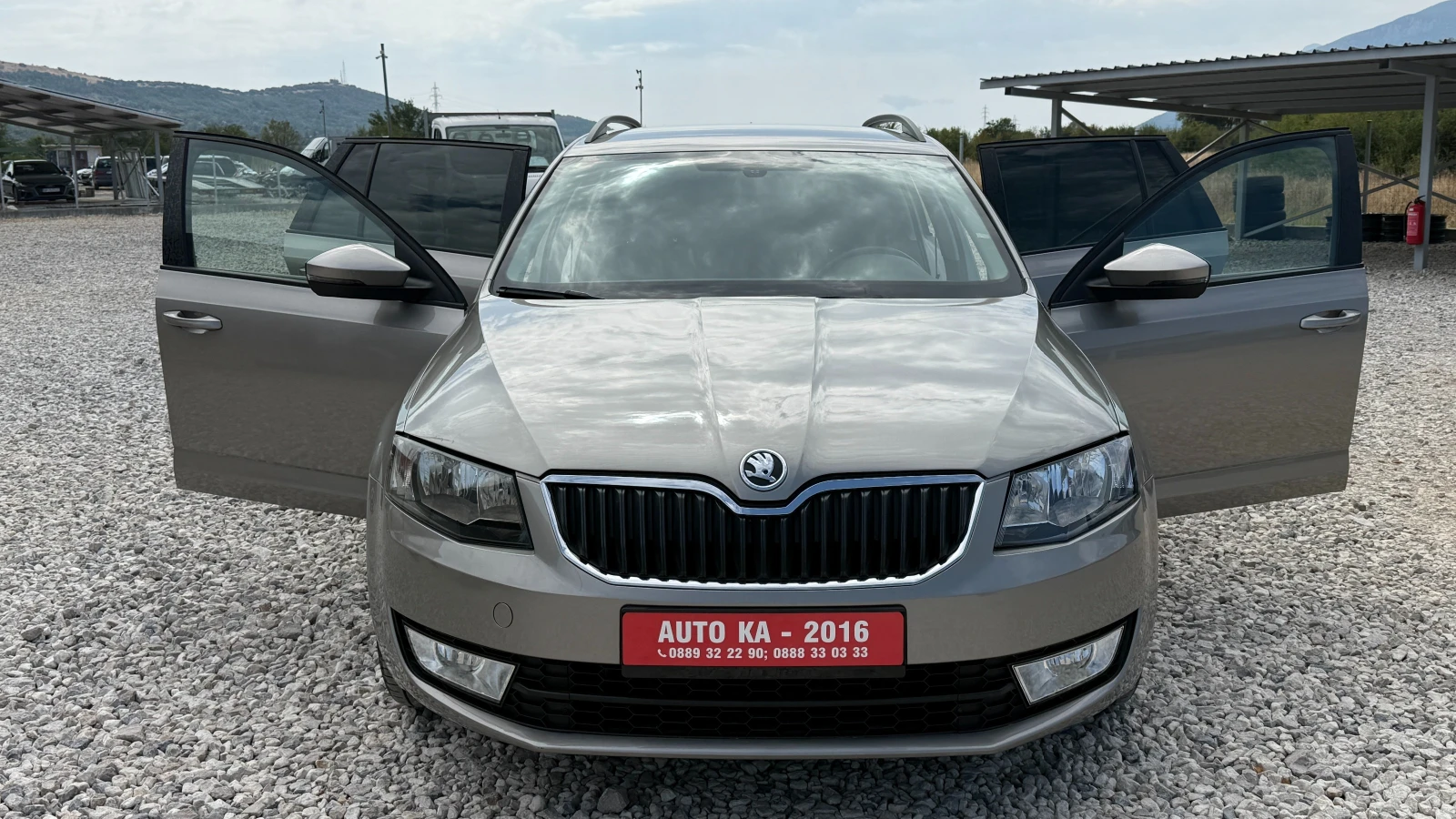 Skoda Octavia 1.6TDI-105кс/NAVI/EURO 5B/НОВ ВНОС ОТ ИТАЛИЯ, снимка 2 - Автомобили и джипове - 55832151