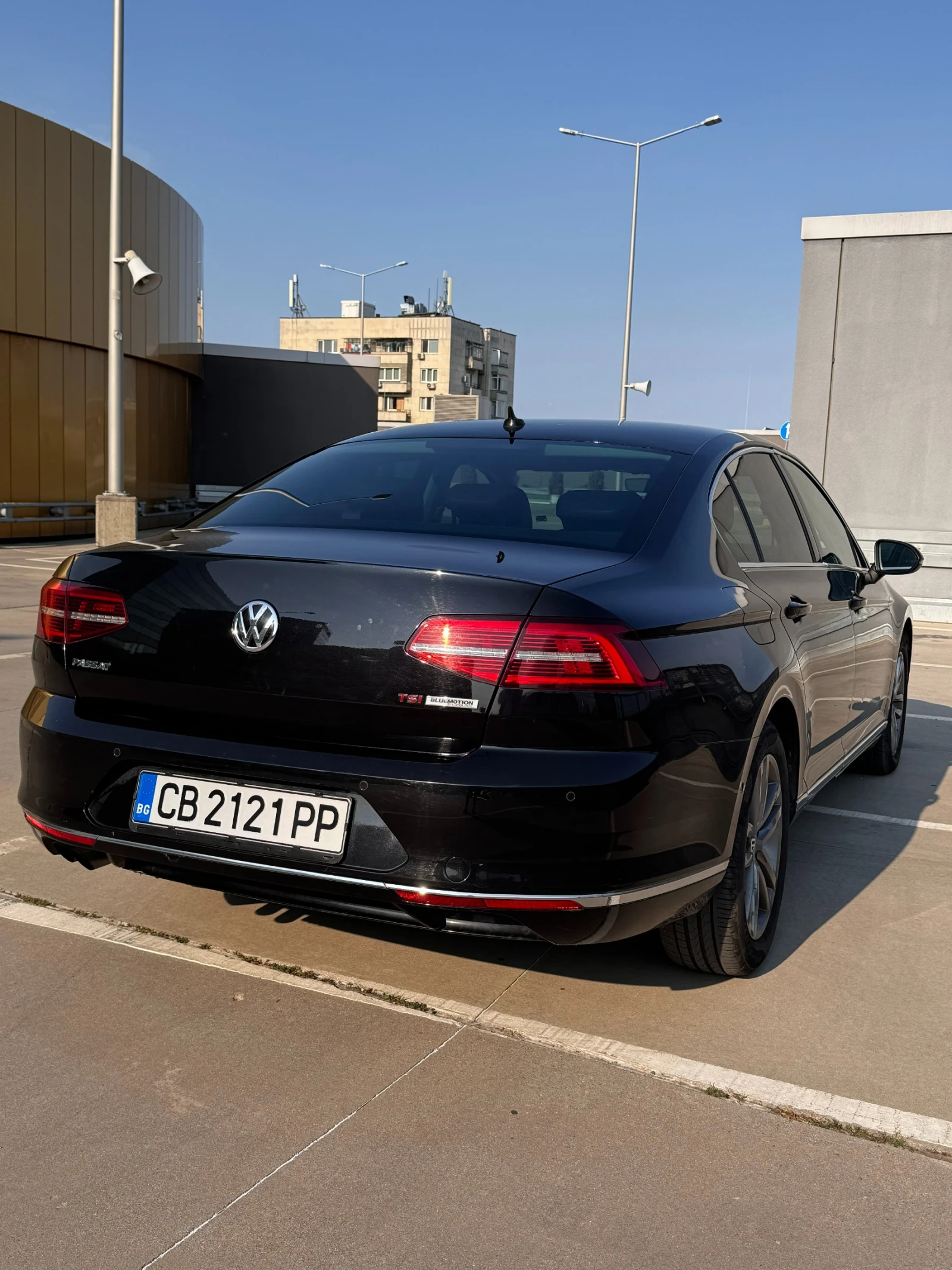 VW Passat B8 Highline| 121k| PorscheSofia| VIN| Гараж| Video, снимка 3 - Автомобили и джипове - 55979596