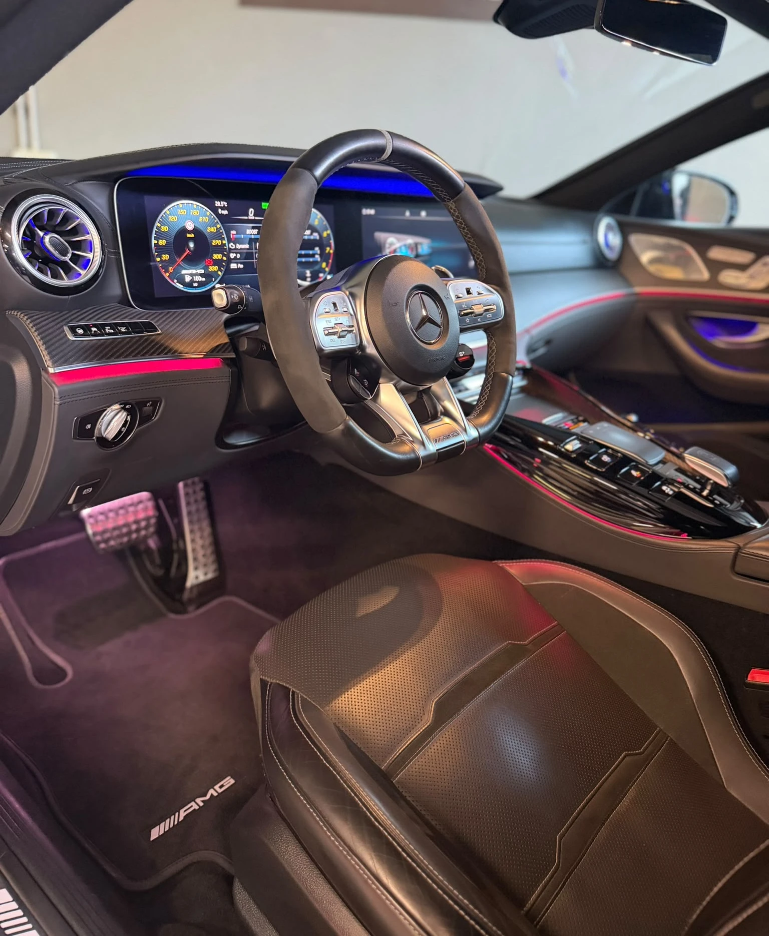 Mercedes-Benz AMG GT 53 4-Door Coupe EQ Boost 4MATIC+ , снимка 11 - Автомобили и джипове - 56230829