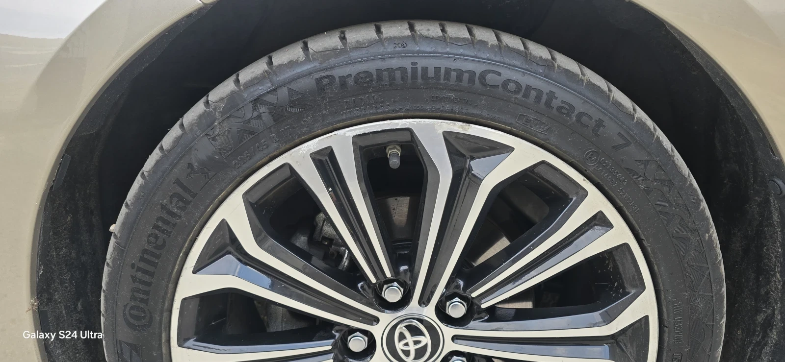 Toyota Corolla 1.8 Hybrid EXECUTIVE PLUS, снимка 6 - Автомобили и джипове - 56517388